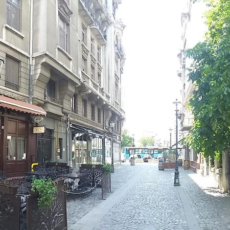 Nice Studio In Old Town Bukares Bagian luar foto